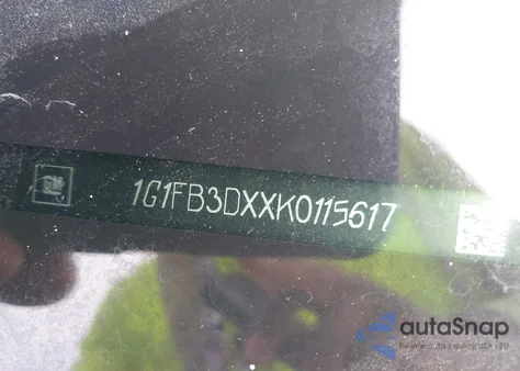 2019 Chevrolet Camaro 1Lt from USA, damaged, VIN 1G1FB3DXXK0115617